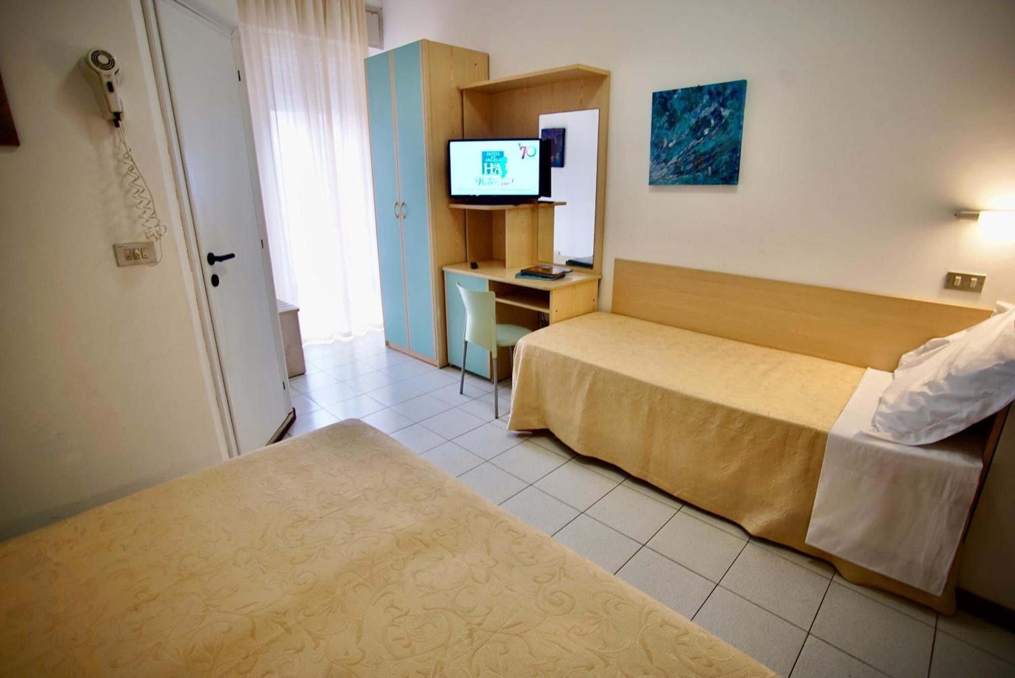 רימיני Hotel Dell'Angelo מראה חיצוני תמונה